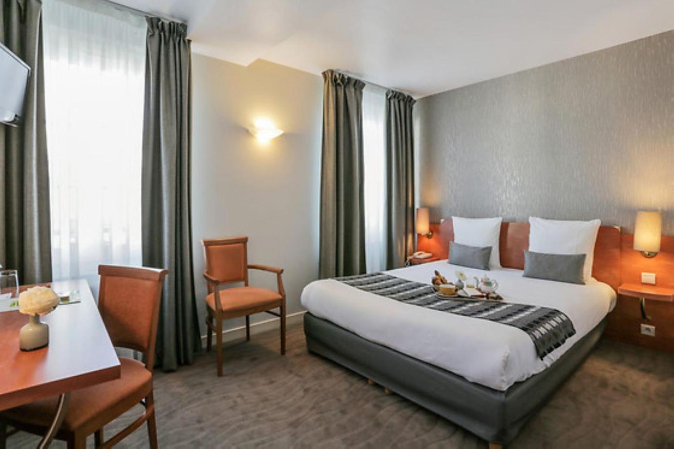 Logis Le Pelican Hotel