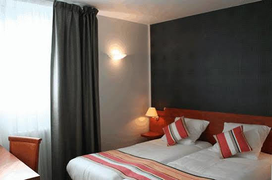 Hotel Logis Le Pelican & Son Restaurant 3*