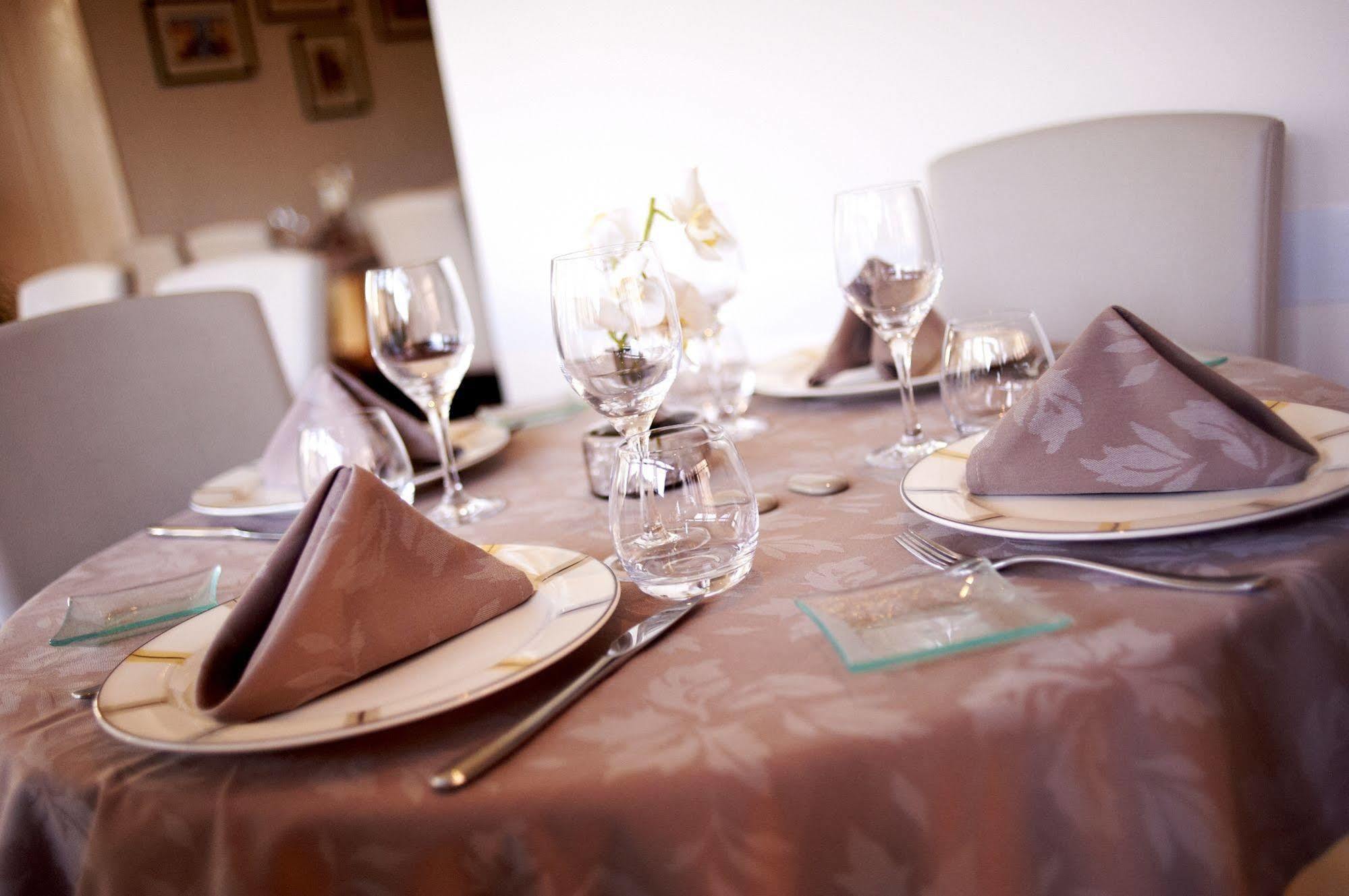 Logis Le Pelican 3*